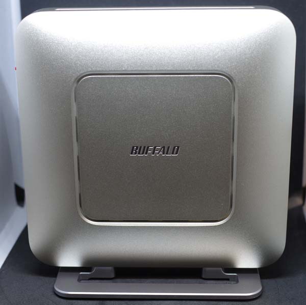 Buffalo Wifi 無線lan ルーター Wsr 2533dhp M Cg を購入しました ハイスペックなだけではなく小型 お洒落なカラーと見た目もばっちりです ぶつれびゅ